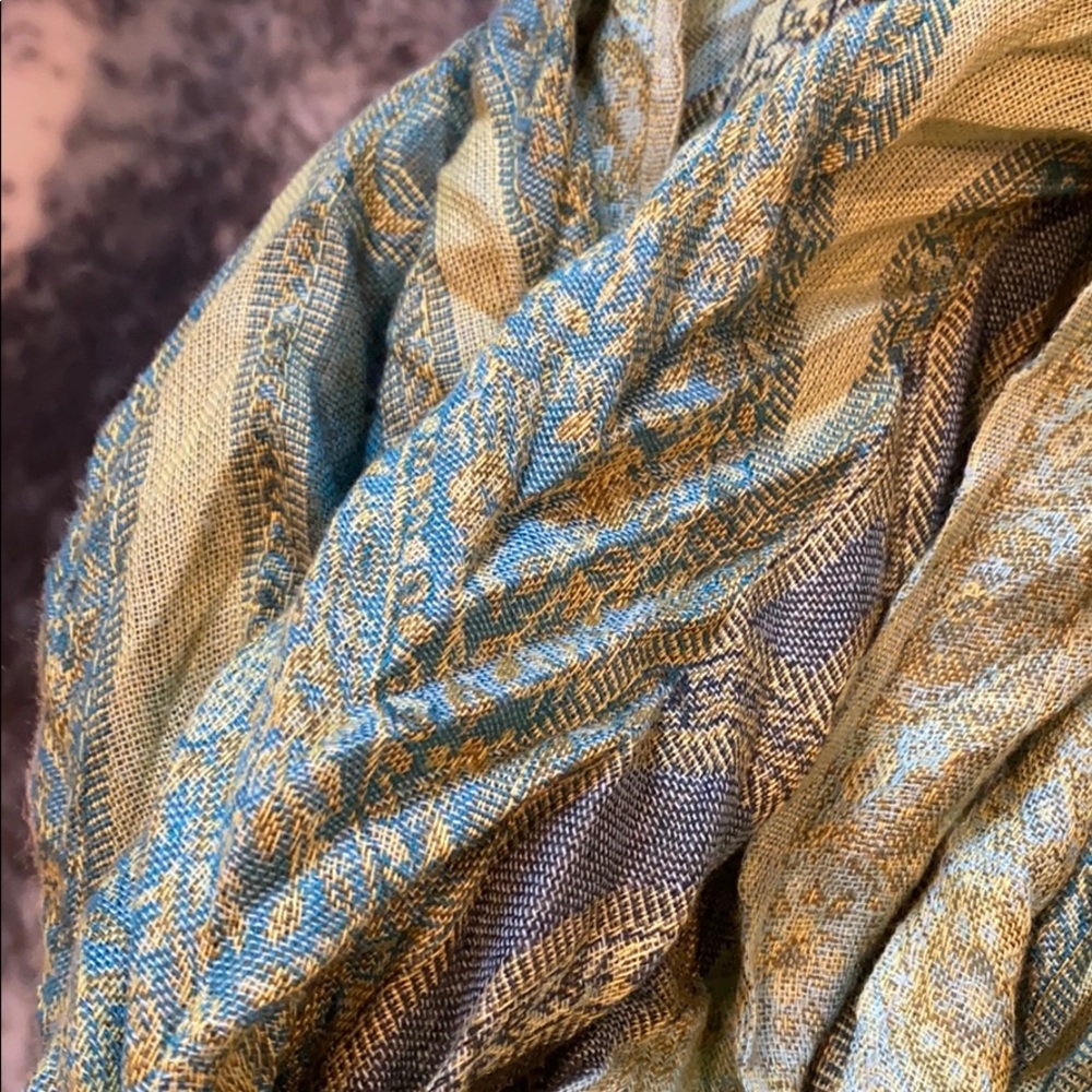 Scarf - Picture 2 of 2